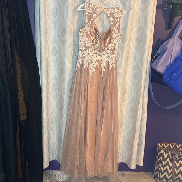 Nox Narianna Formal Dress Tan Size L - Picture 8 of 11